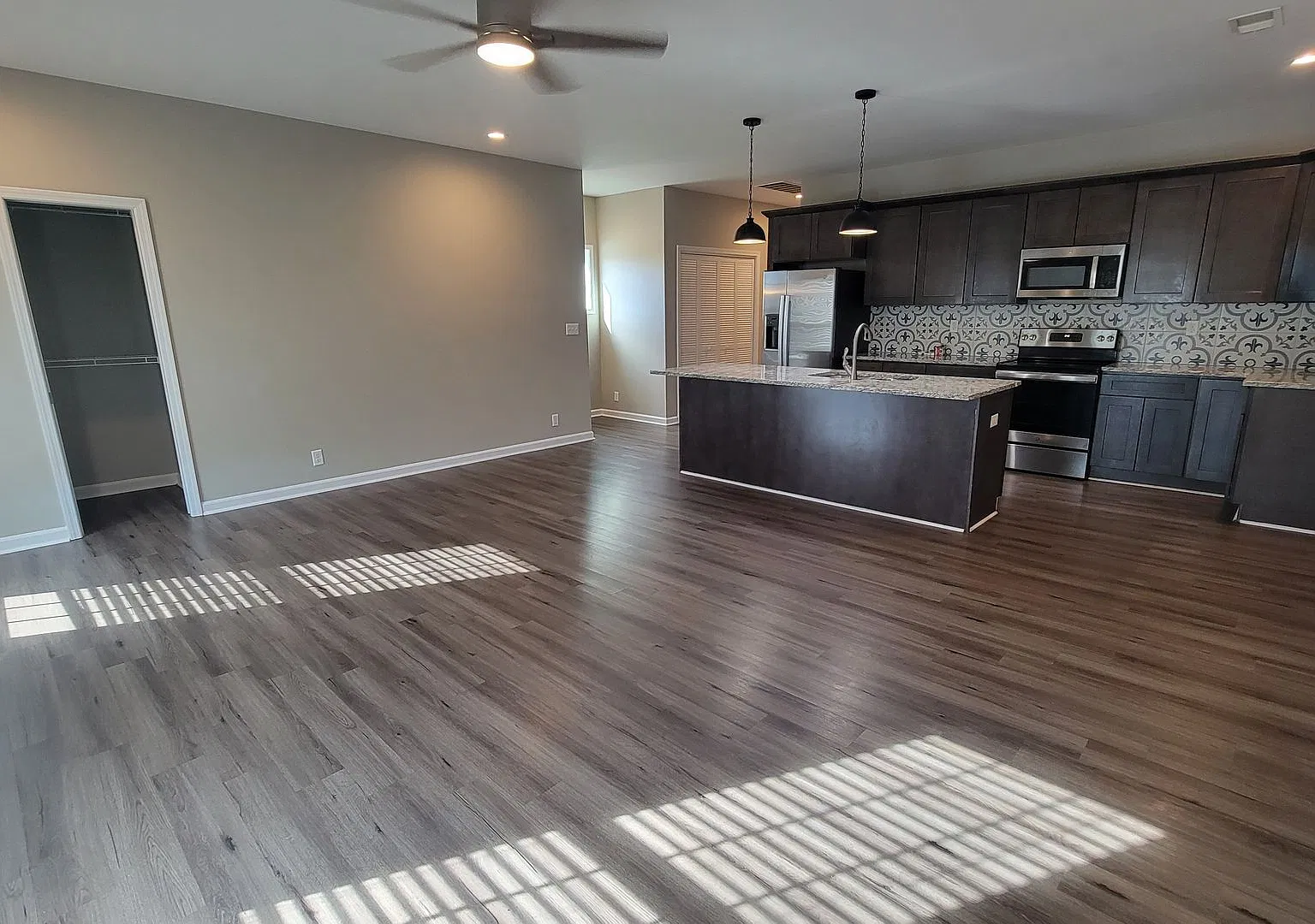 1438 S Preston St — Photo 3