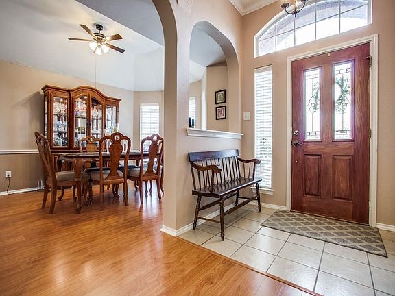 4th image of 10109 Evergreen Dr