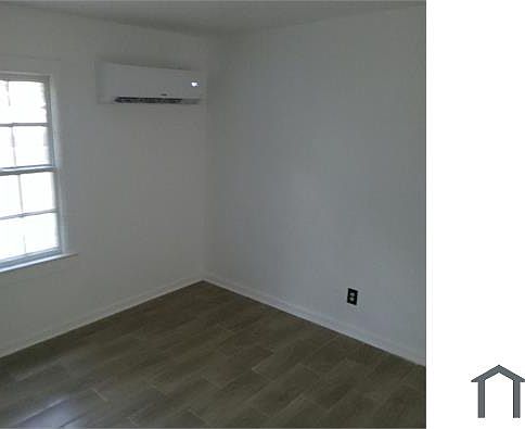 2nd image of 603 N Harding St