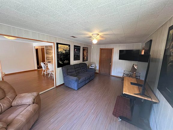 5th image of 53 Delton McCauley Rd