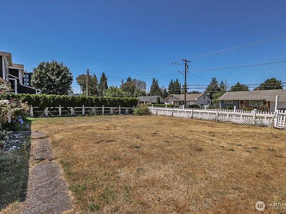 3rd image of 3039 S 200th Street