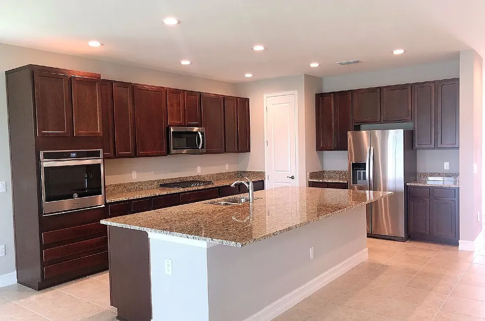 4 bed, 3.5 bath, 2824 sqft, $2,795 — Photo 3