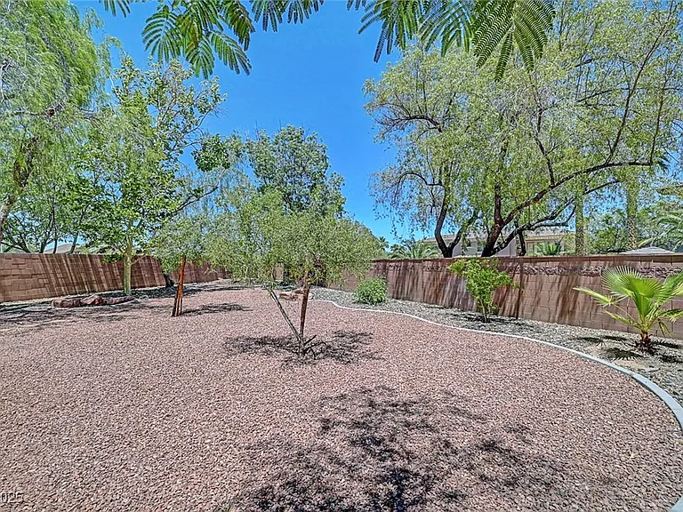 229 N Buteo Woods Ln — Photo 87