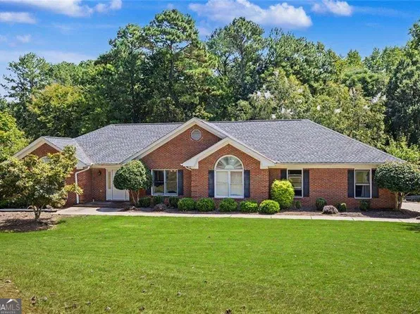 502 Wedgepark Dr, McDonough, GA 30252