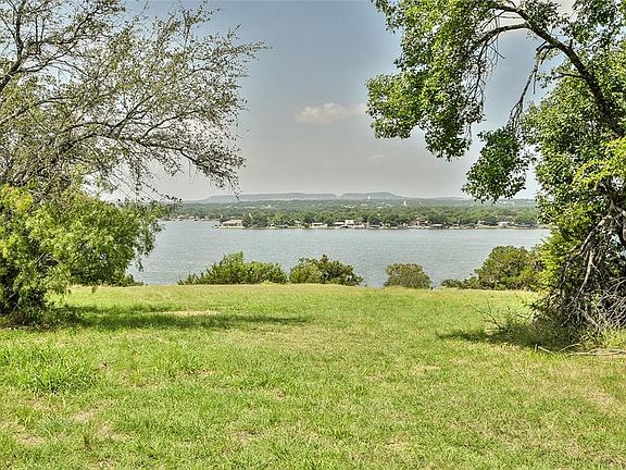 4th image of 3116 Grand Point Ct