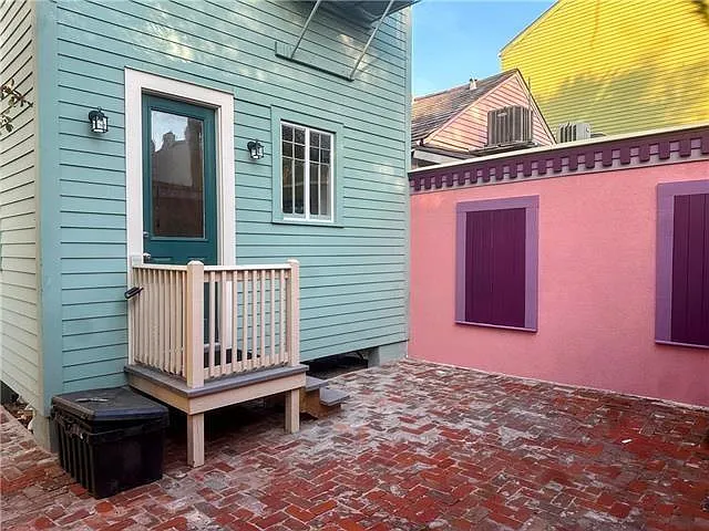 922 Kerlerec St #B — Photo 6