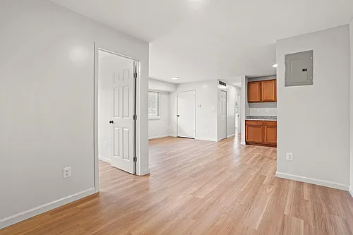 808 Chesapeake St SE #204 Photo 1