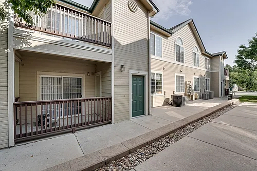 3002 W Elizabeth St Photo 1