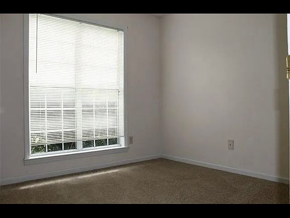 3rd image of 5010 Alexis Dr