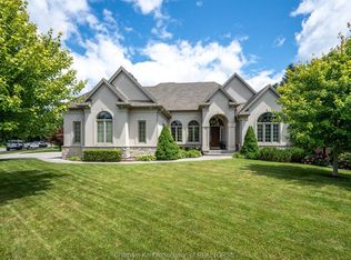 1465 Shore Rd, London, ON N6K 4Z8