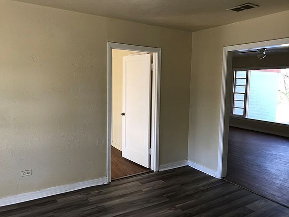 4th image of 504 Gay Ave