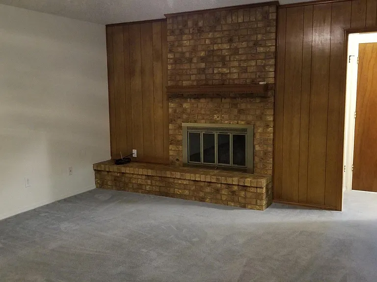 624 Cleveland St — Photo 11