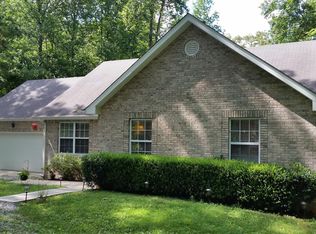 1147 Dimple Rd, Chapmansboro, TN 37035