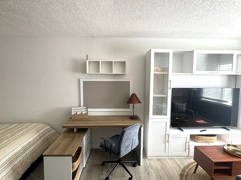 Amber Sky Apartments — Photo 10