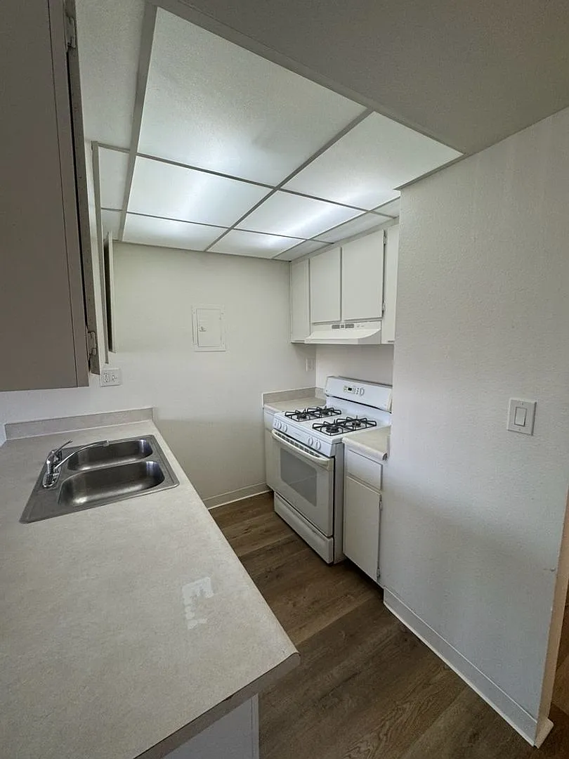 2255 Cahuilla St — Photo 2