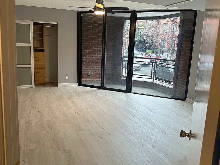 1099 22nd St NW #206 — Photo 10