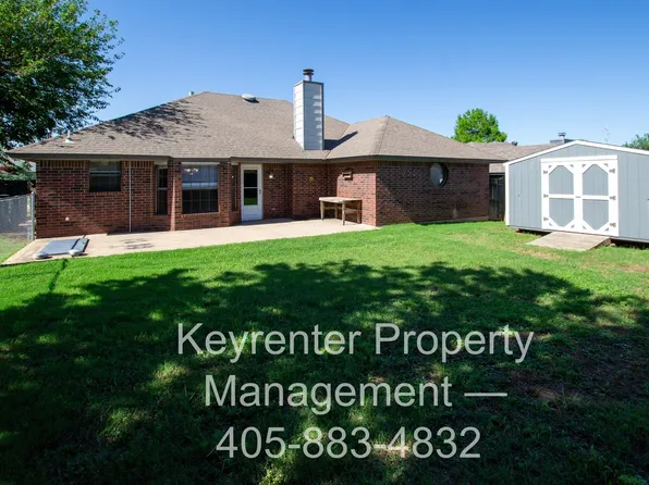 1812 SE 14th St, Moore, OK 73160