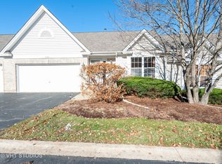 1124 E Danbury Dr, Cary, IL 60013