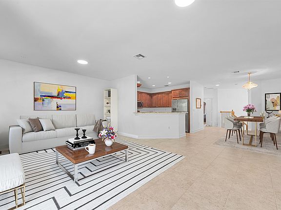 5th image of 2924 Hidden Harbour Court