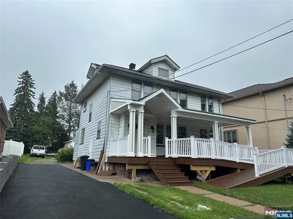 542 Prospect Ave, Ridgefield, NJ 07657