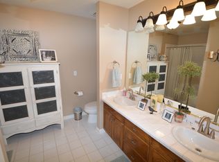 935 E Eaglewood Dr, North Salt Lake, UT 84054