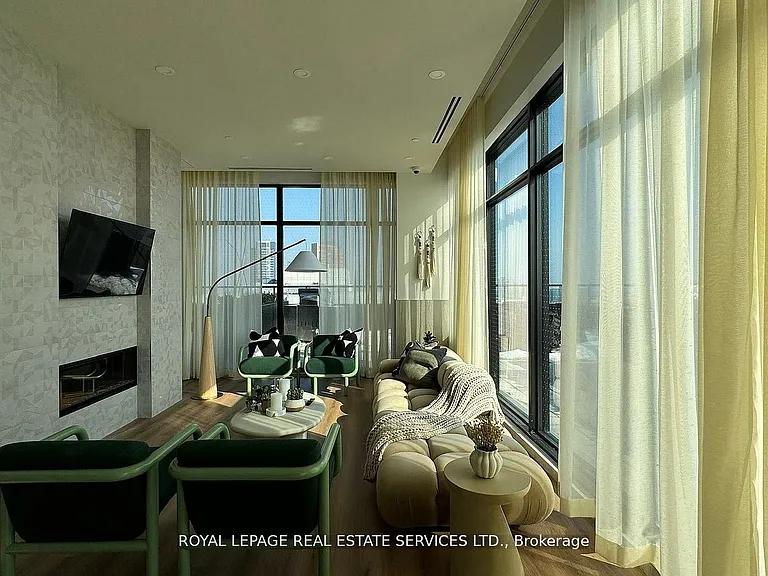 1660 Bloor St W #401 — Photo 14