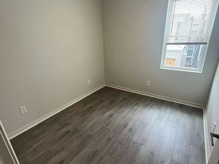 2028 E Firth St — Photo 12
