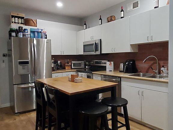 2nd image of 1501 Front St Unit 513