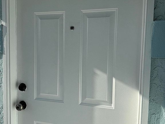 2nd image of 319 SE 27th Street