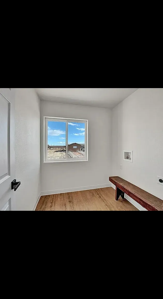 3 bed, 2.5 bath, 1500 sqft, $2,000 — Photo 2