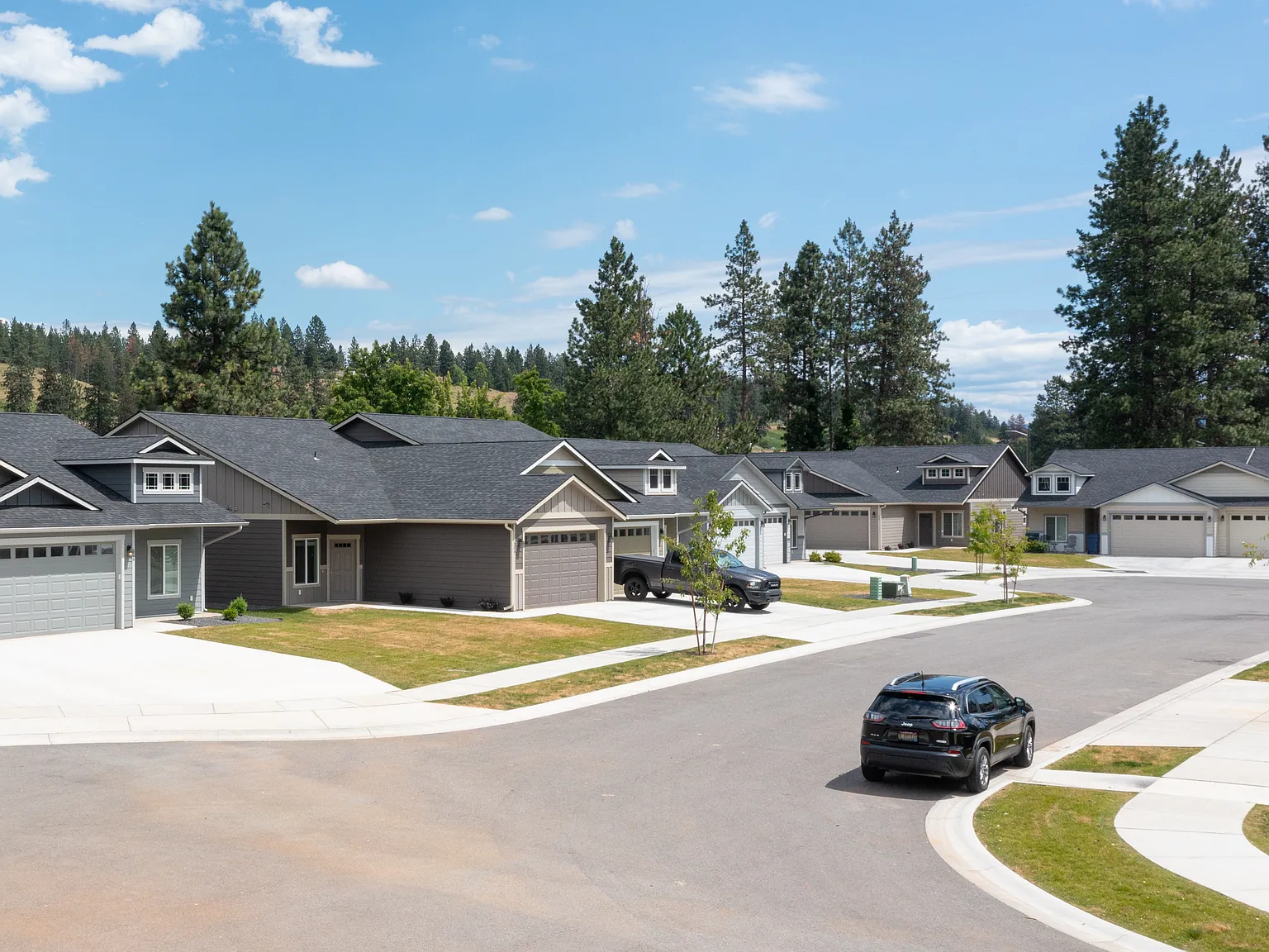 Maplewood Villas — Photo 1