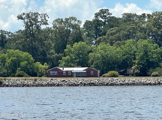 777 Arnolds Beach Road, Roper, NC 27970