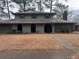 570 Chatsworth Dr, Montgomery, AL 36109