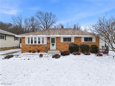 5905 Regency Dr, Cleveland, OH, 44129