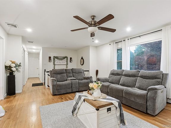 5th image of 15 Guernsey Drive