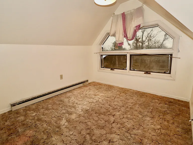 618 N Monroe St #6 — Photo 12
