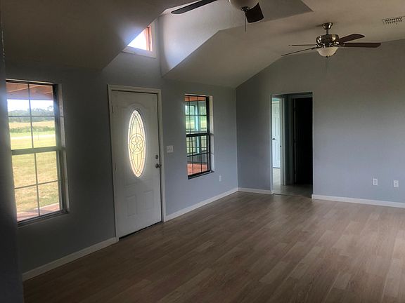 4th image of 4022 County Road 331