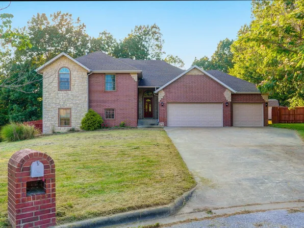 1555 Lacy Springs Drive, Marshfield, MO 65706