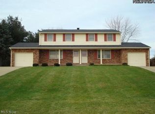 1725-1727 California Ave NE, Louisville, OH 44641