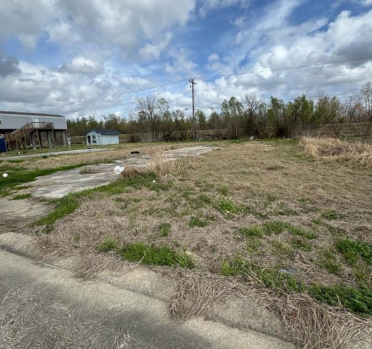 2nd image of 3505 Fallon Dr