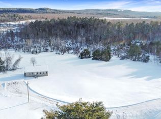 4 Meadow Ln, Leeds, ME 04263