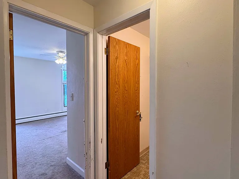 405 6th Ave SE #309 — Photo 14