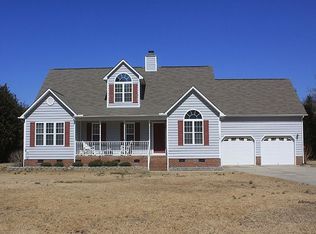 1121 Holland Ridge Dr, Raleigh, NC 27603