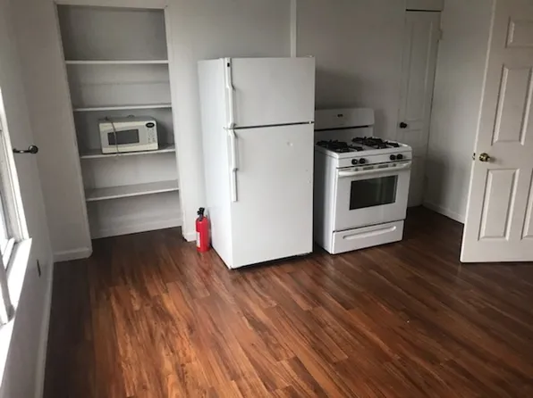 2005 Forbes Ave APT 3, Pittsburgh, PA 15219
