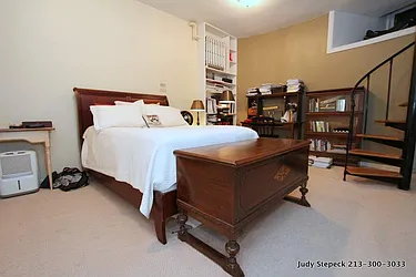 Rented by Bond New York