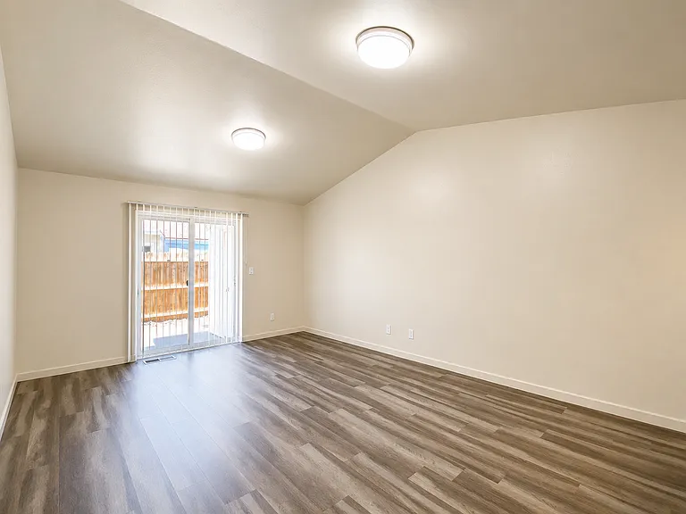Quail Manor Townhomes — Photo 11
