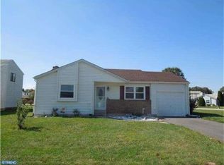 6 Beyer Ct, New Castle, DE 19720