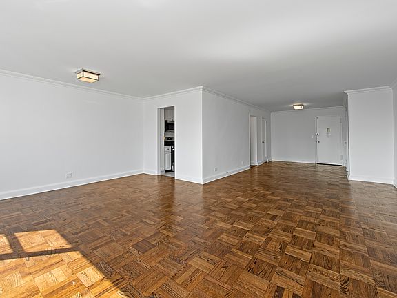 4th image of 215 E 68th St APT 11U