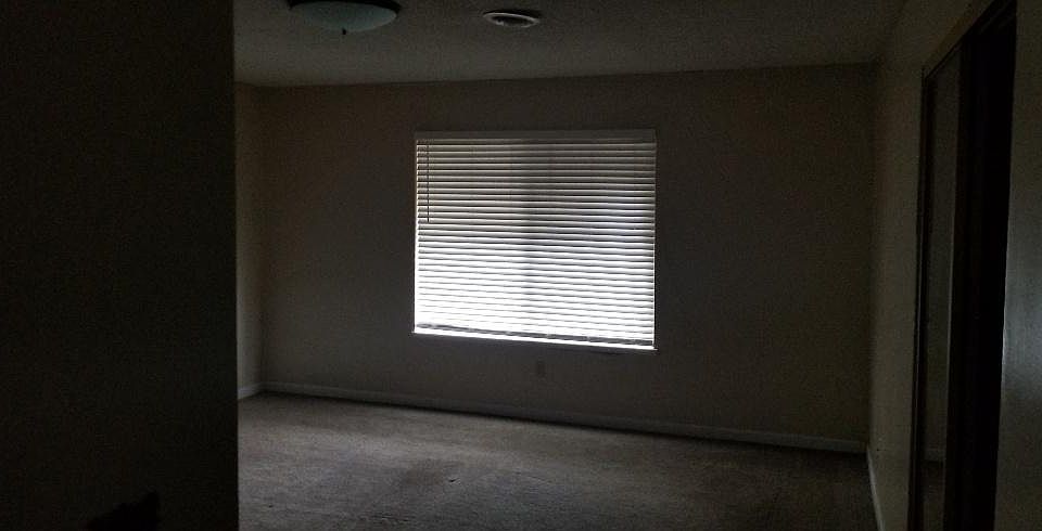 1st image of 2042 Kenway Ct