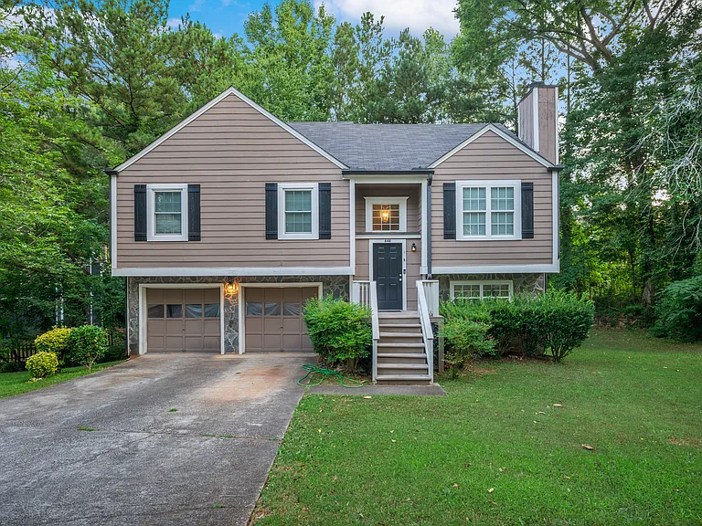 646 Woodcrest Manor Dr — Photo 11